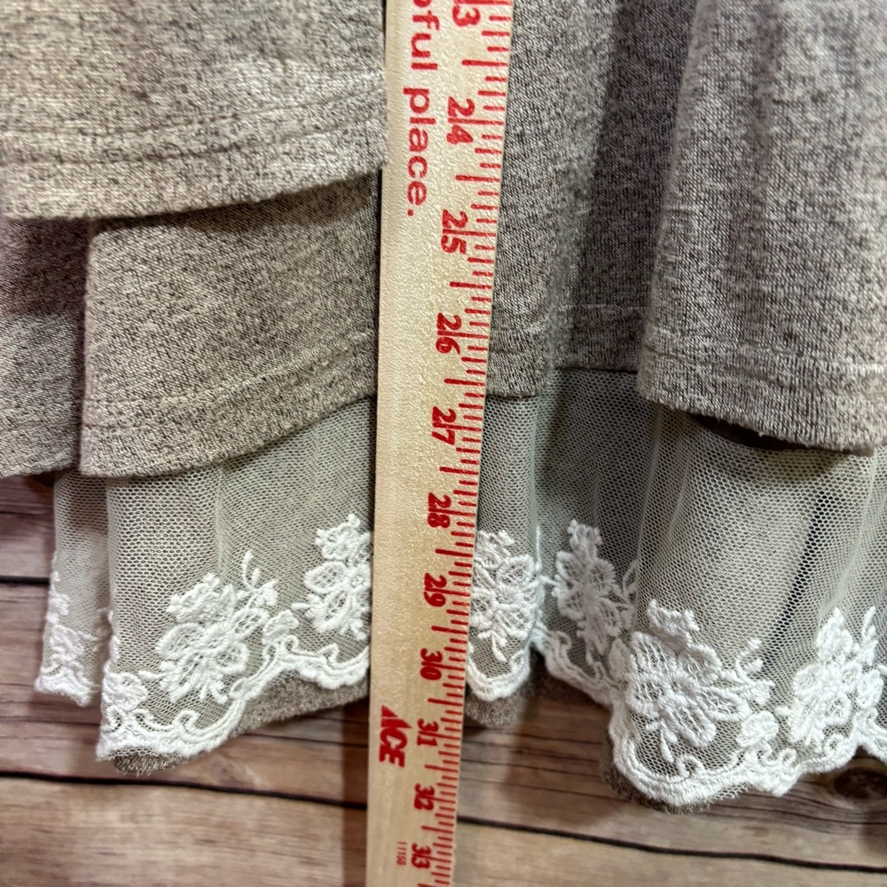 UMGEE Long Sleeved Tunic Top Lace Edge Size Small - Picture 8 of 8